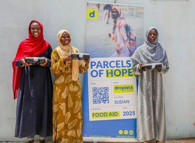 Droplets of Mercy delivering food parcels to families in Sudan