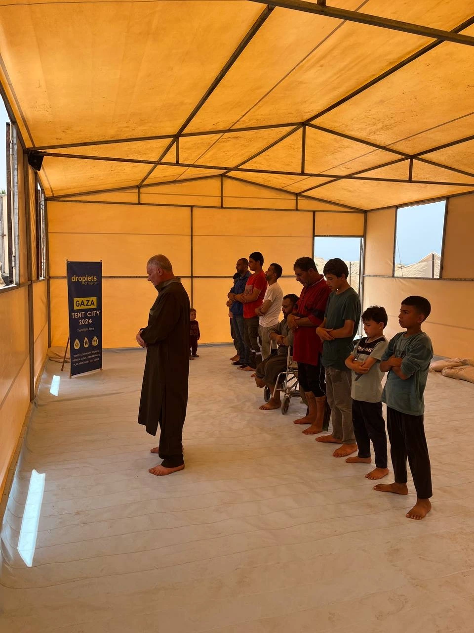 Droplets of Mercy distributing aid to families in Gaza